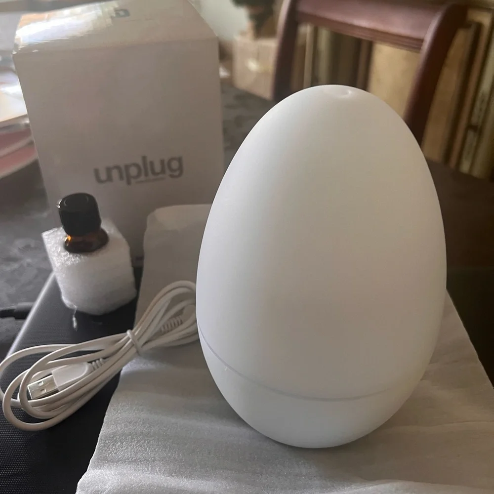 ☀️NWT☀️ Unplug Meditation Essential Oils Diffuser